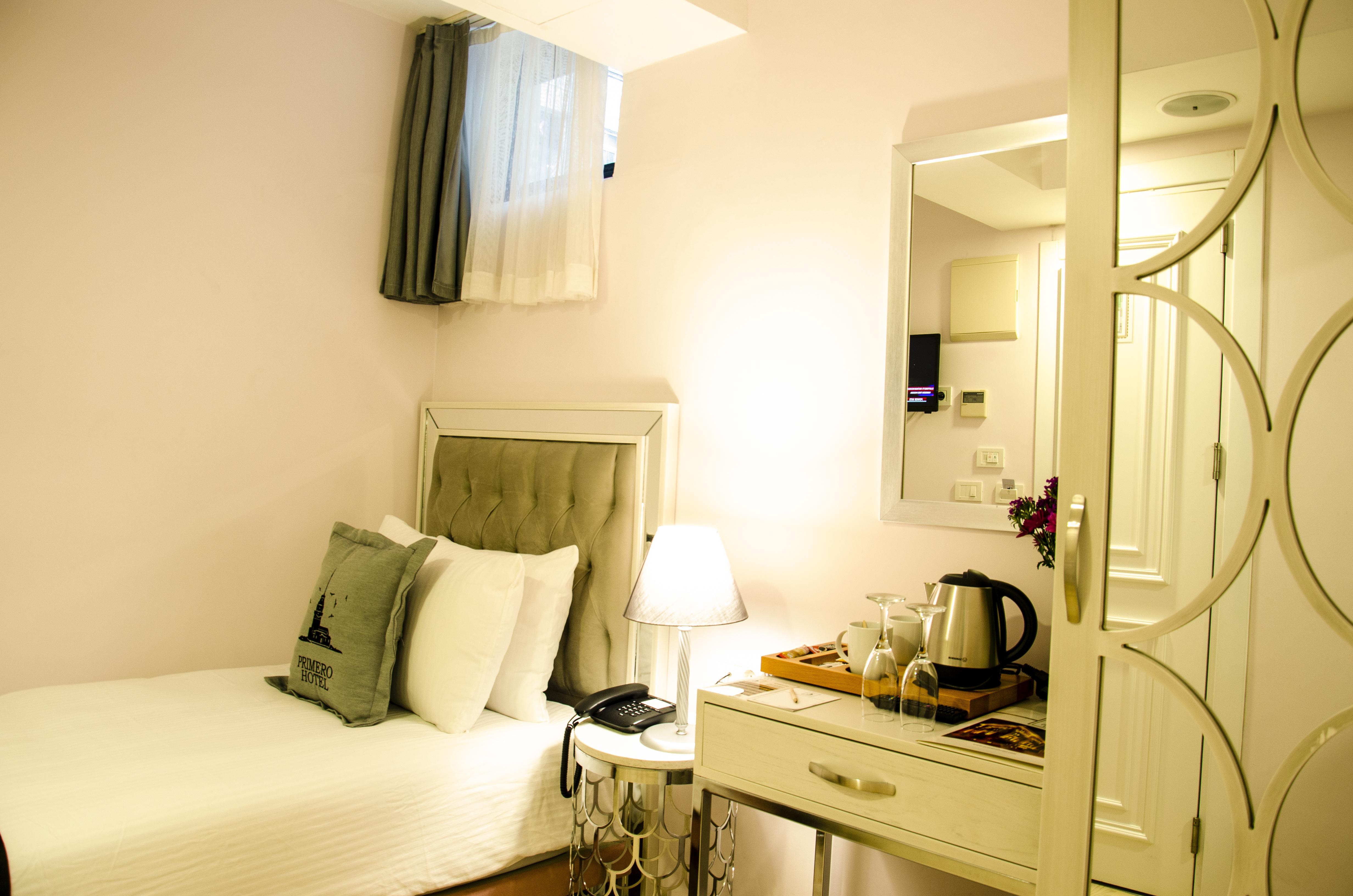 Primero Hotel Istanbul Bagian luar foto