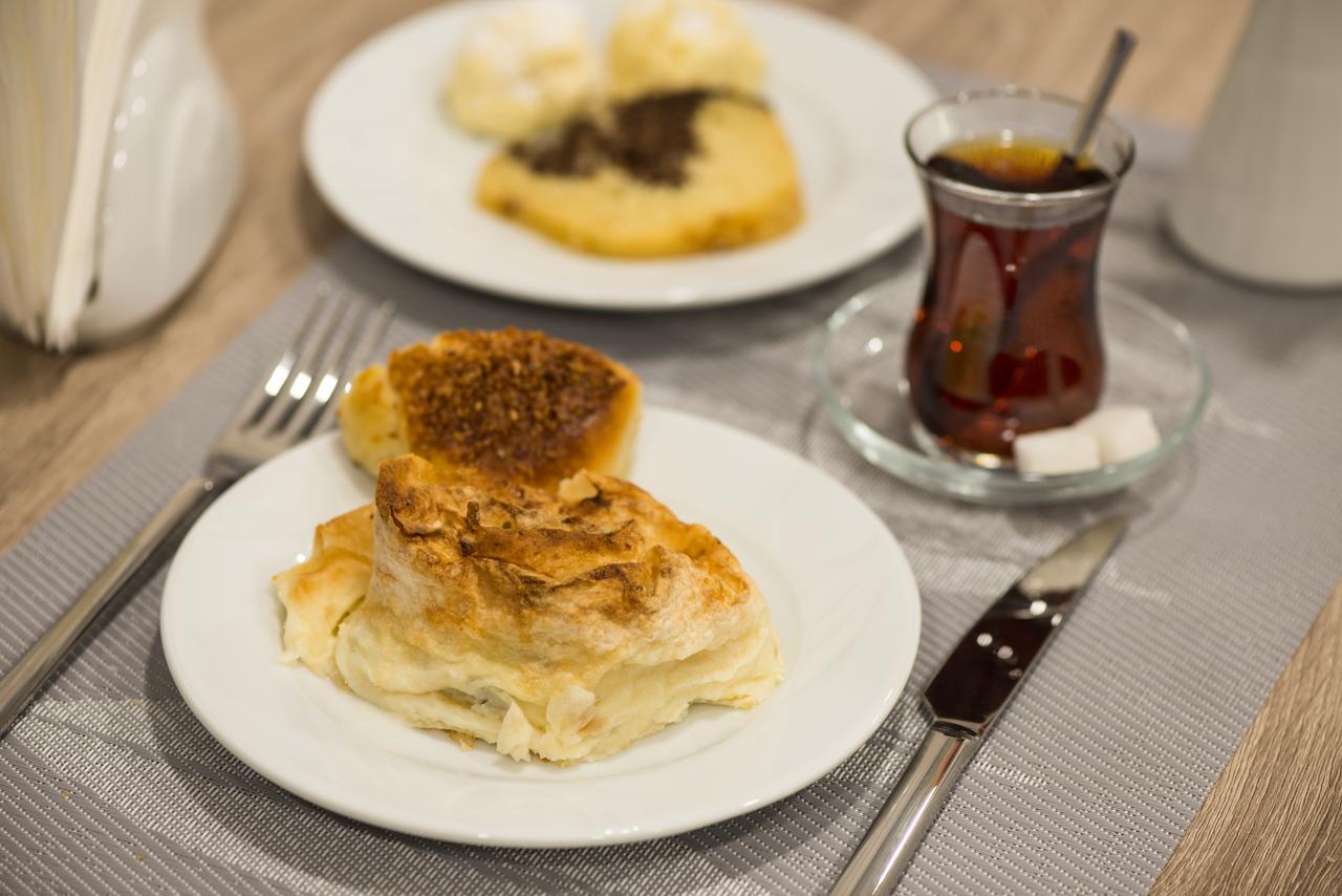 Primero Hotel Istanbul Bagian luar foto